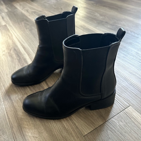 Kenneth Cole Reaction Salt Chelsea Boots Black Size 8 - Picture 3 of 6